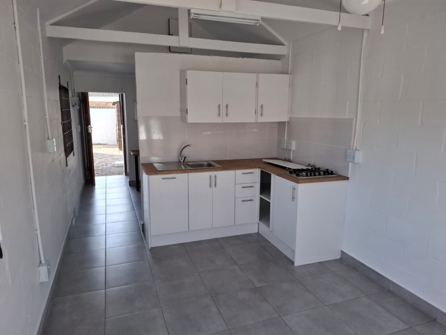 To Let 1 Bedroom Property for Rent in Gordons Bay Central Western Cape